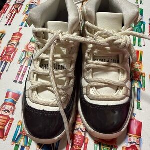 Jordan Kids Black and Cream Sneakers